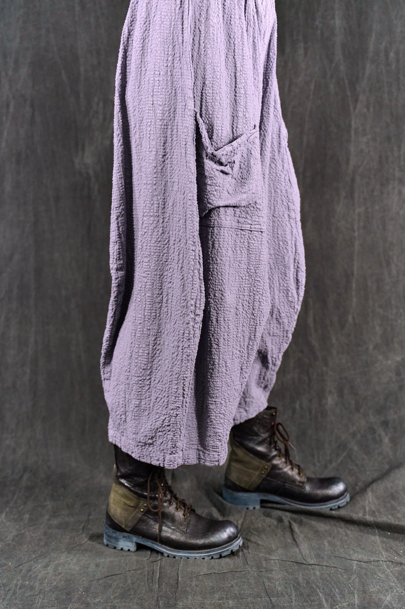 3240 Textured Mojo Pant Amethyst