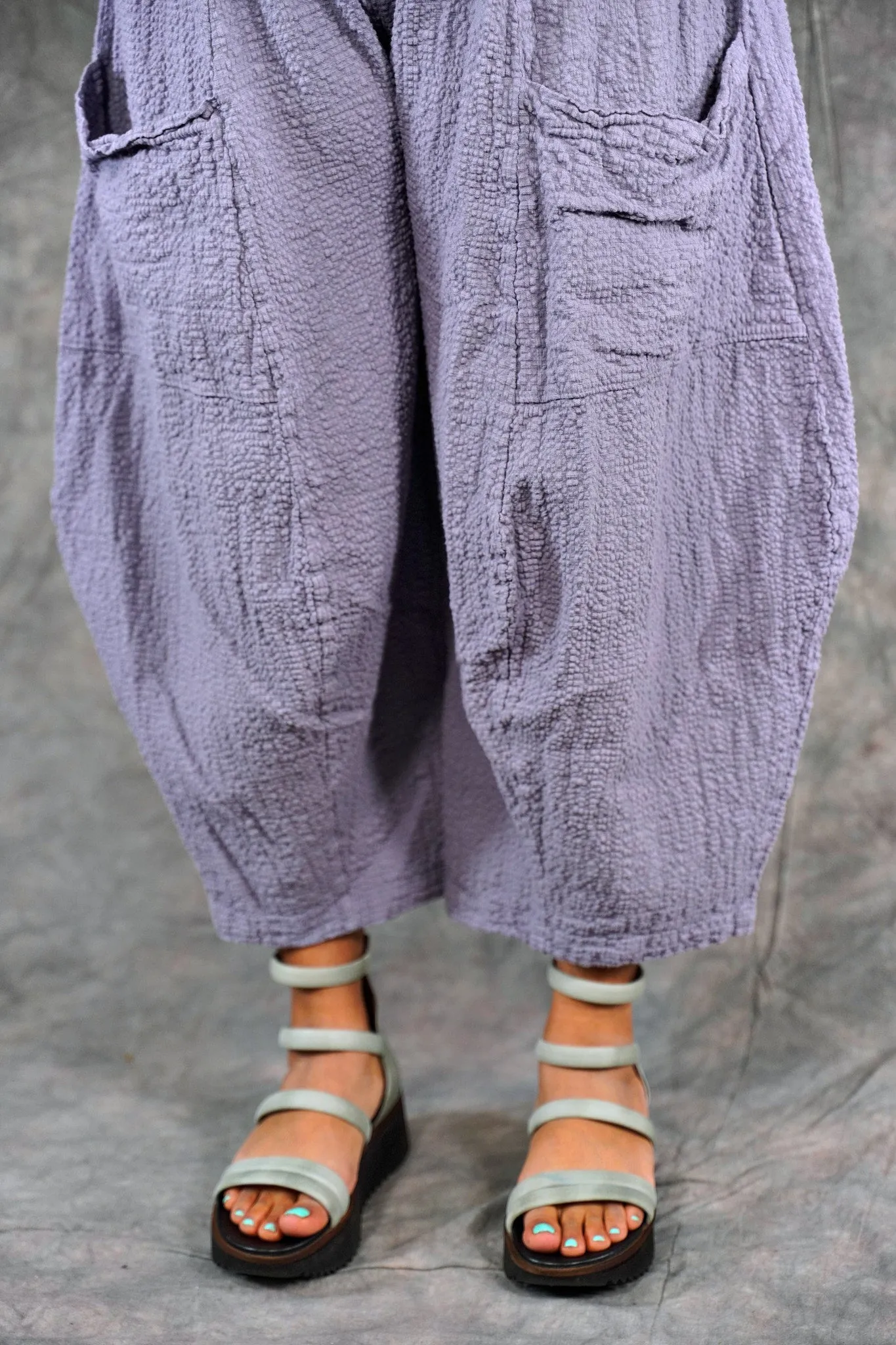 3240 Textured Mojo Pant Amethyst
