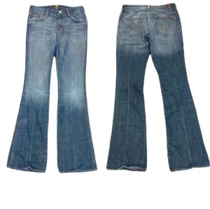 7 for all mankind women’s wide leg jeans. Size 28