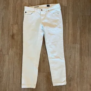 AG &quot;the stilt roll up&quot; white jeans‎