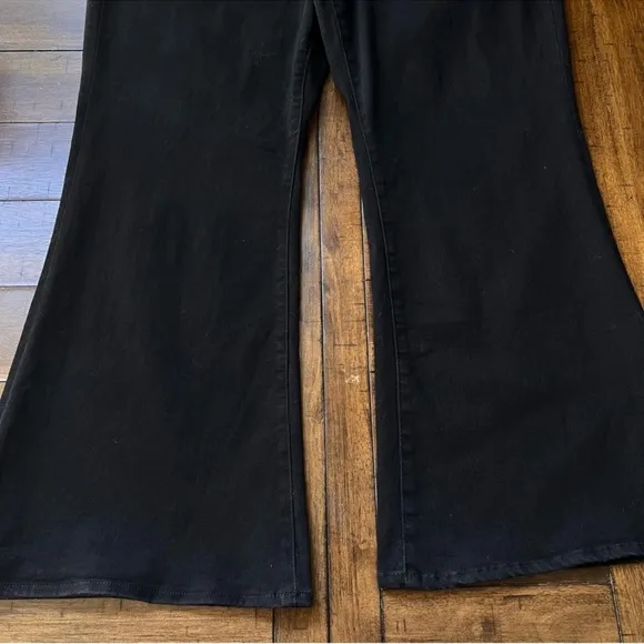 American Eagle Button Fly Flare Jeans Curvy Highest Rise Stretch Black Plus 24