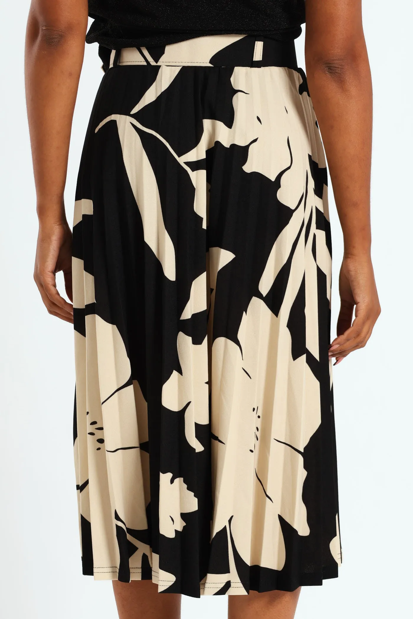 Belted Pleated Skirt - Black
