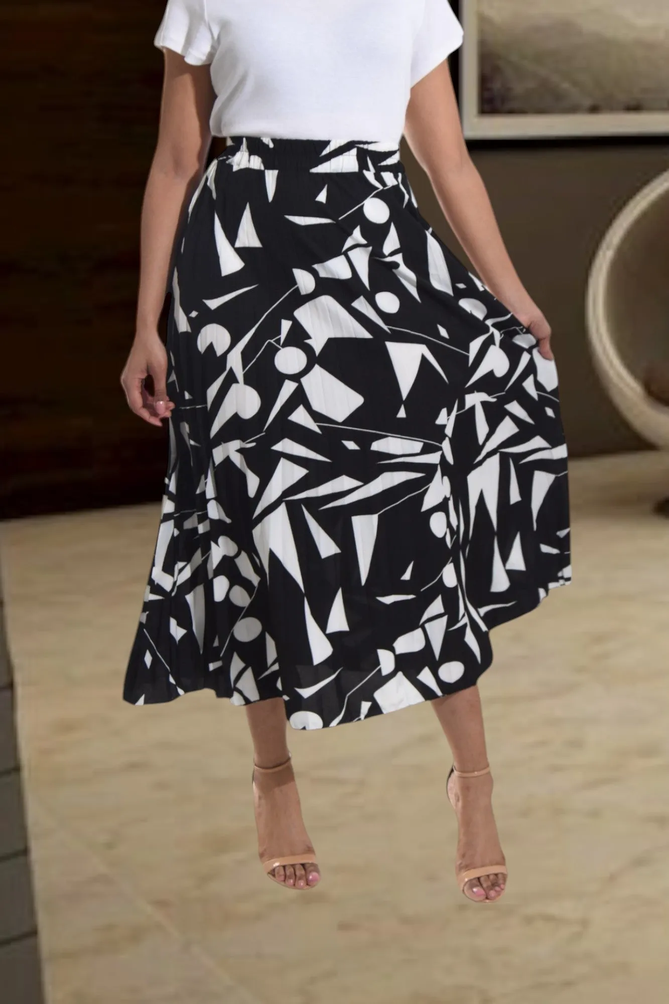 Black Pleated Pocket Skirt
