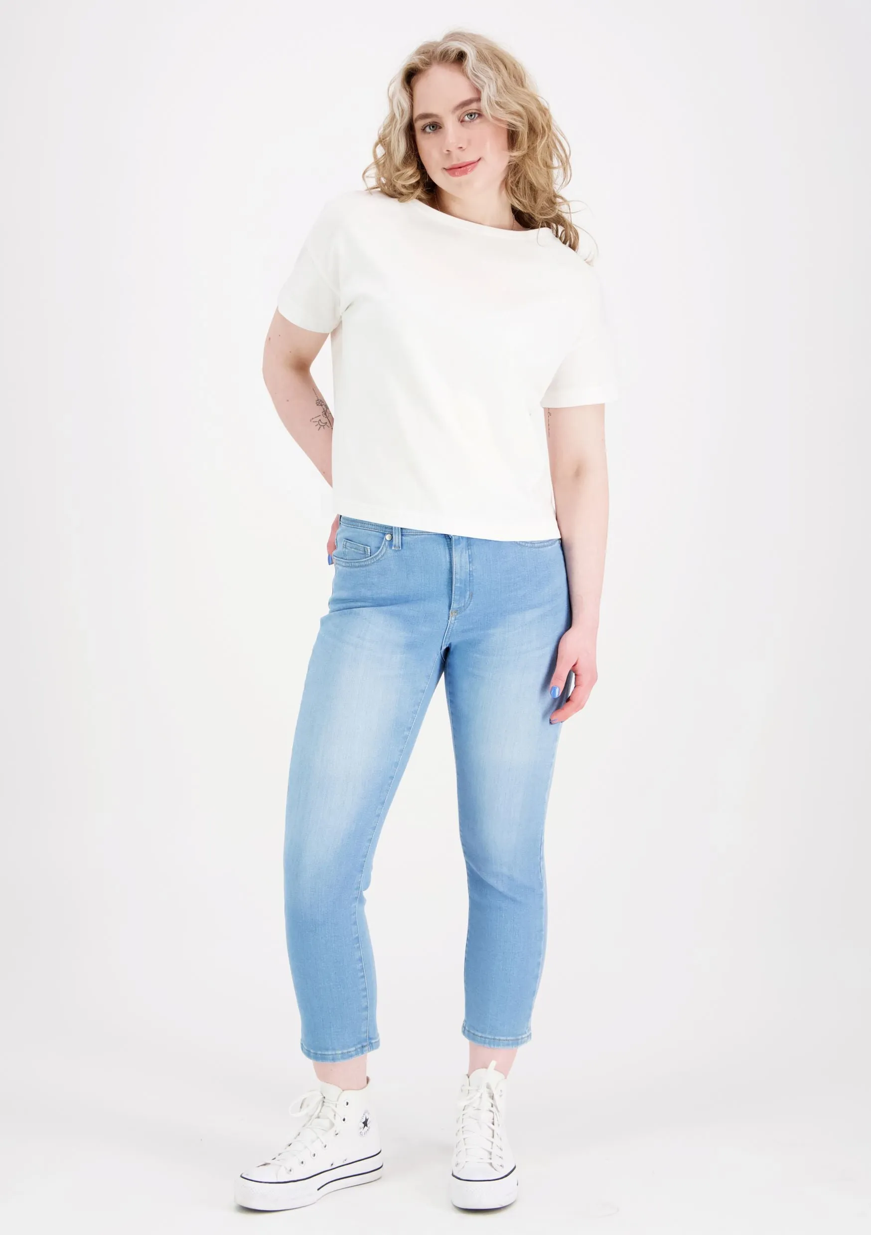 Cara Cropped Stretchy Jeans Blue