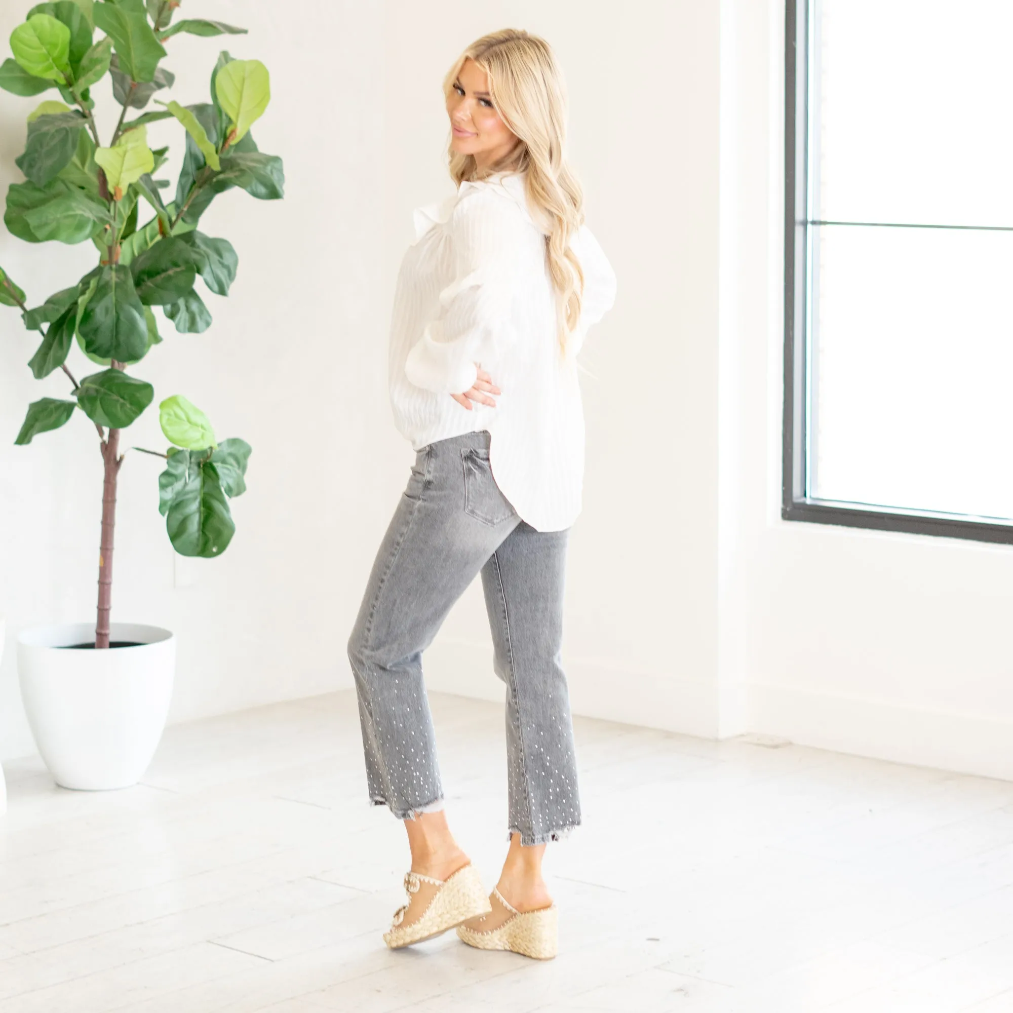 Chai Mid Rise Cropped Straight Leg