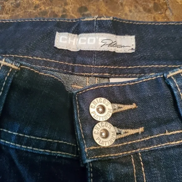 Chicos outfit Dark Blue plantinum cropped jeans sz 1 &amp; coral tank top Sz 1