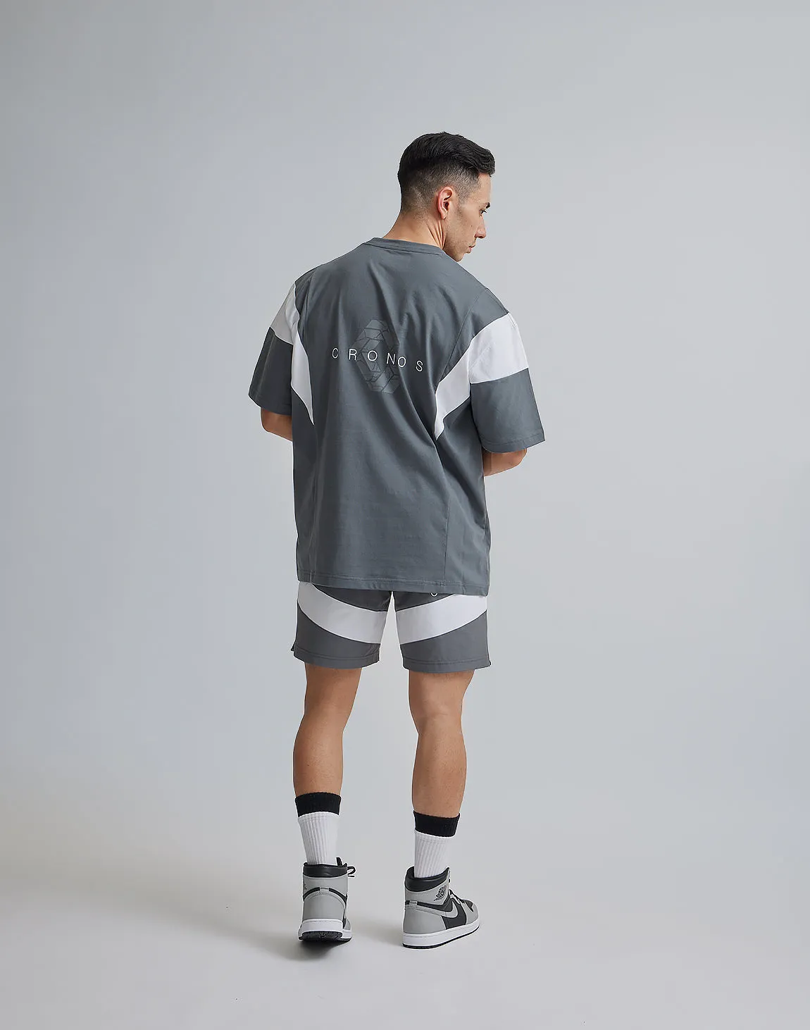 CRONOS BACK LOGO OVERSIZE T-SHIRTS【D.GRAY】