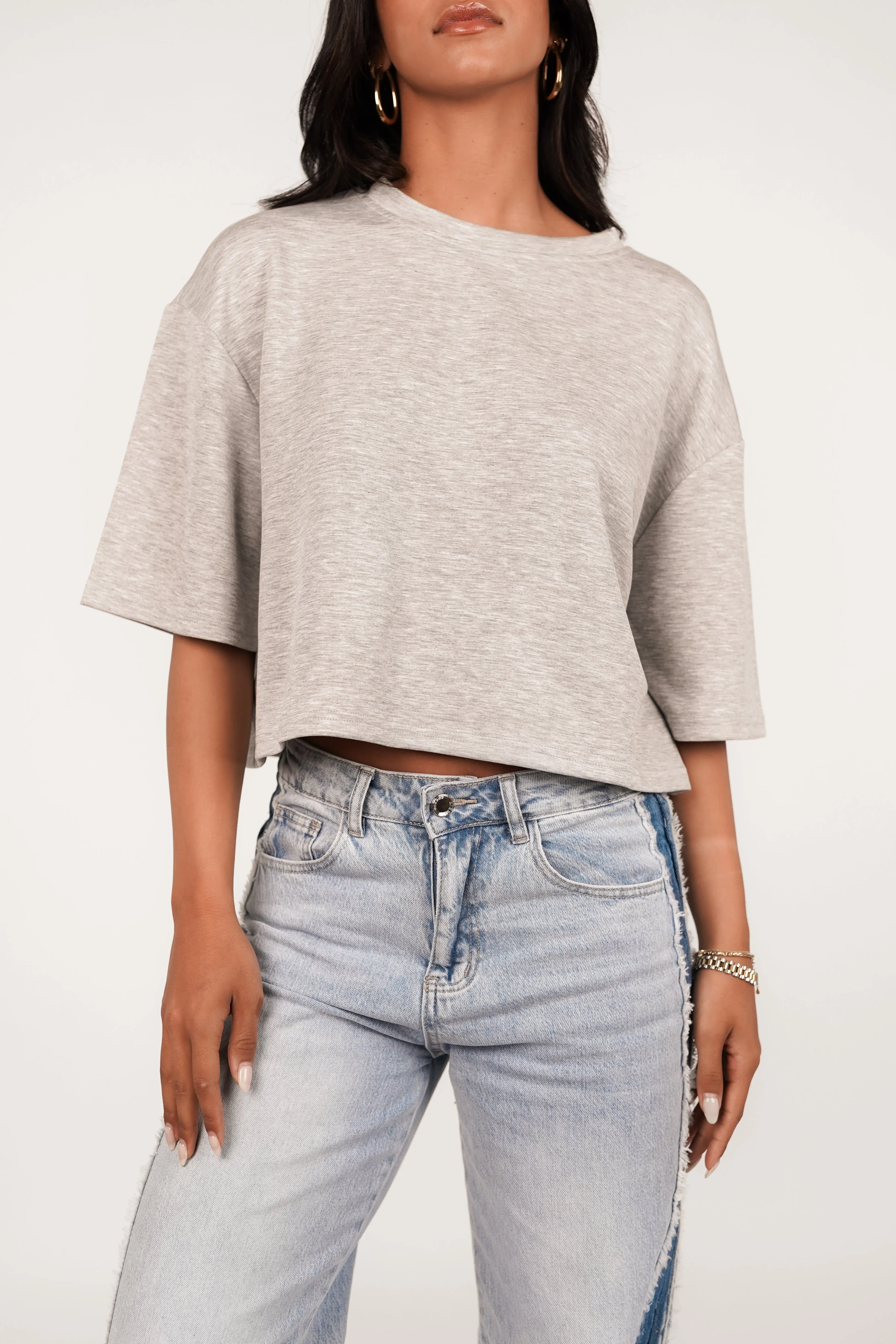 Cropped t-shirt soft grijs - Leslie