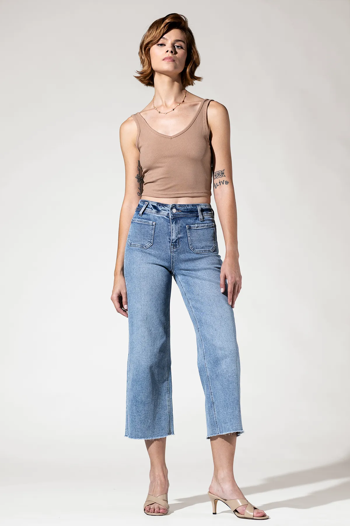 Cropped Wide Leg with Front Pocket