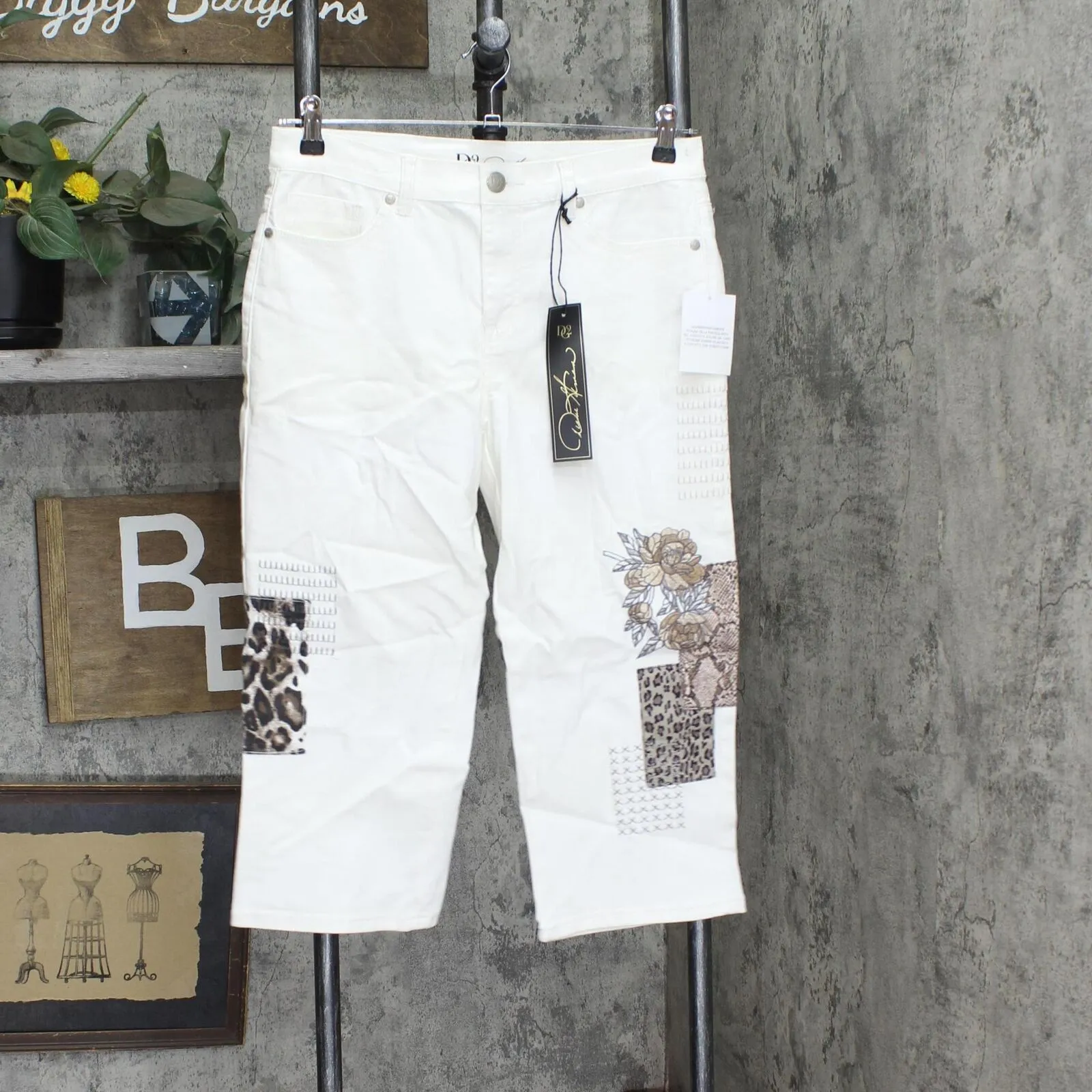 Dg2 Womens Classic Stretch Embroidered Cropped Jean 654679 White 12P