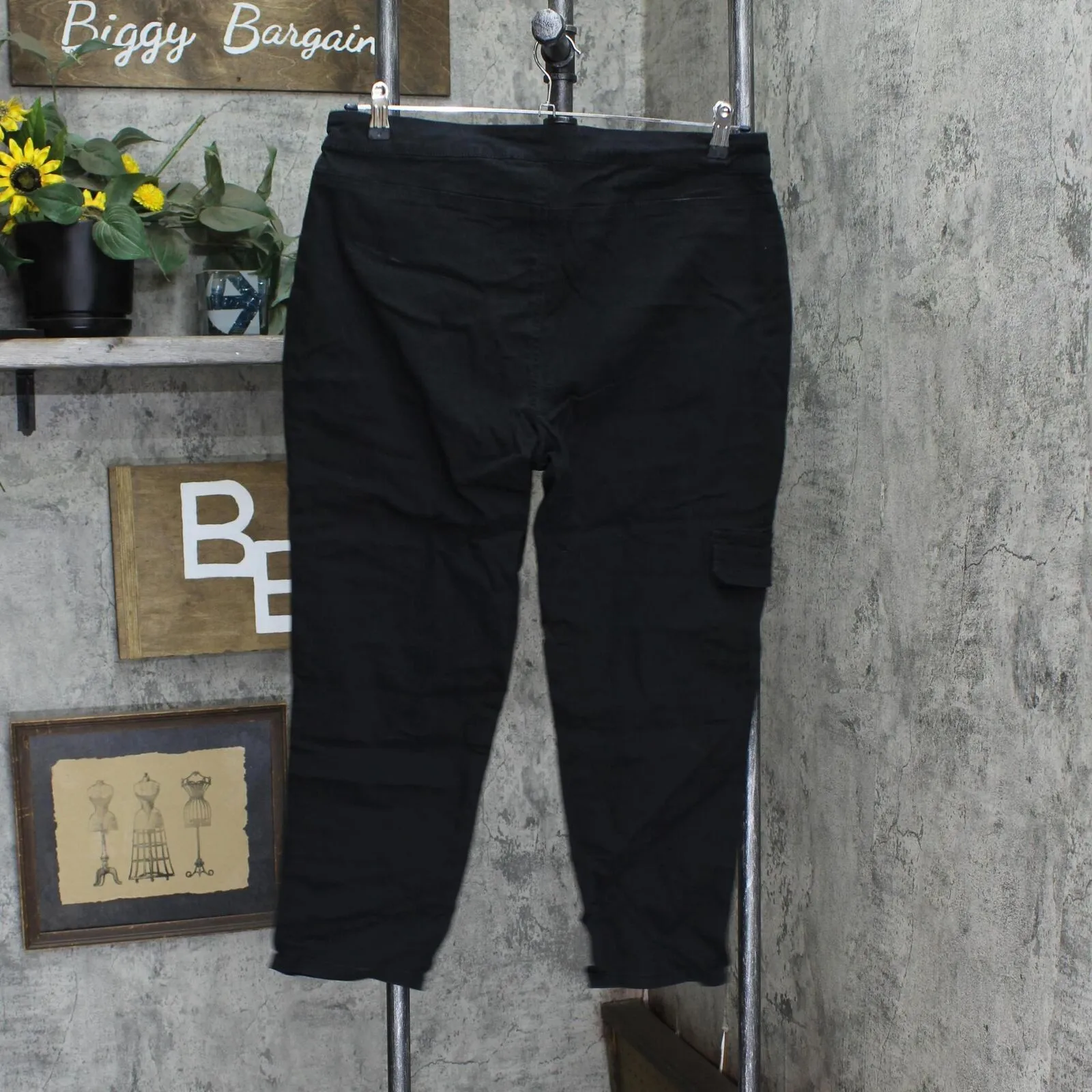 DG2 Womens Cropped Stretch Twill Cargo Jegging 685754 Black PL