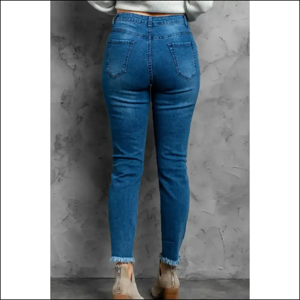 Distressed Cropped Jeans: for when Life Gets a Little Ripped! 😜👖