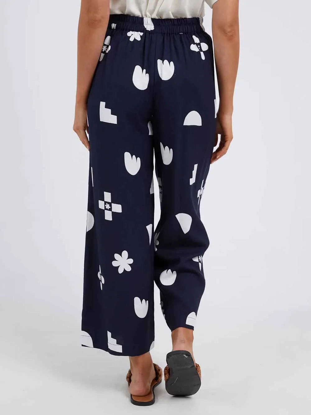 Ellipse Wide Leg Pant