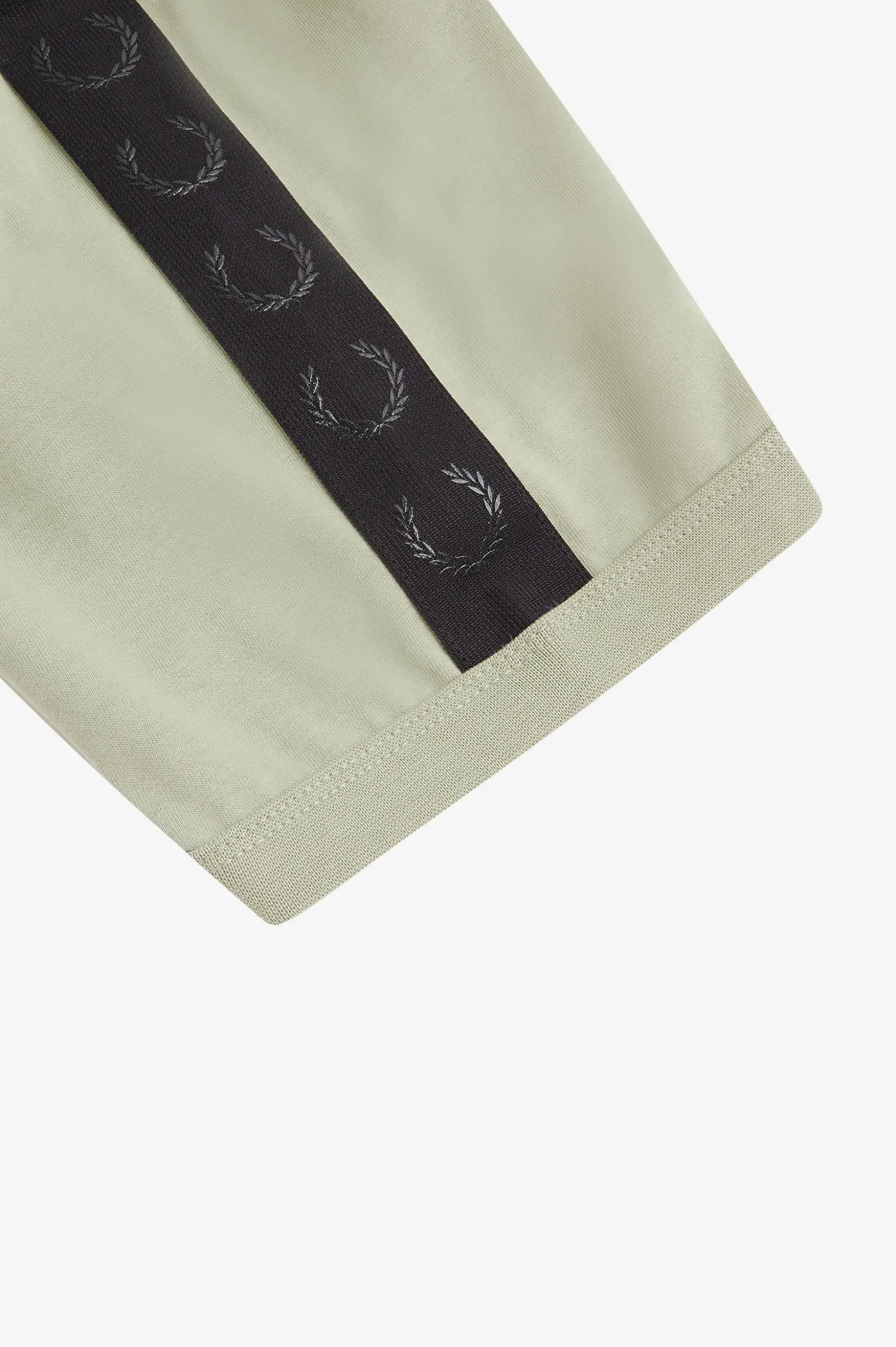 Fred Perry M5675 Tonal Tape Ringer T-Shirt S23 Seagrass Green