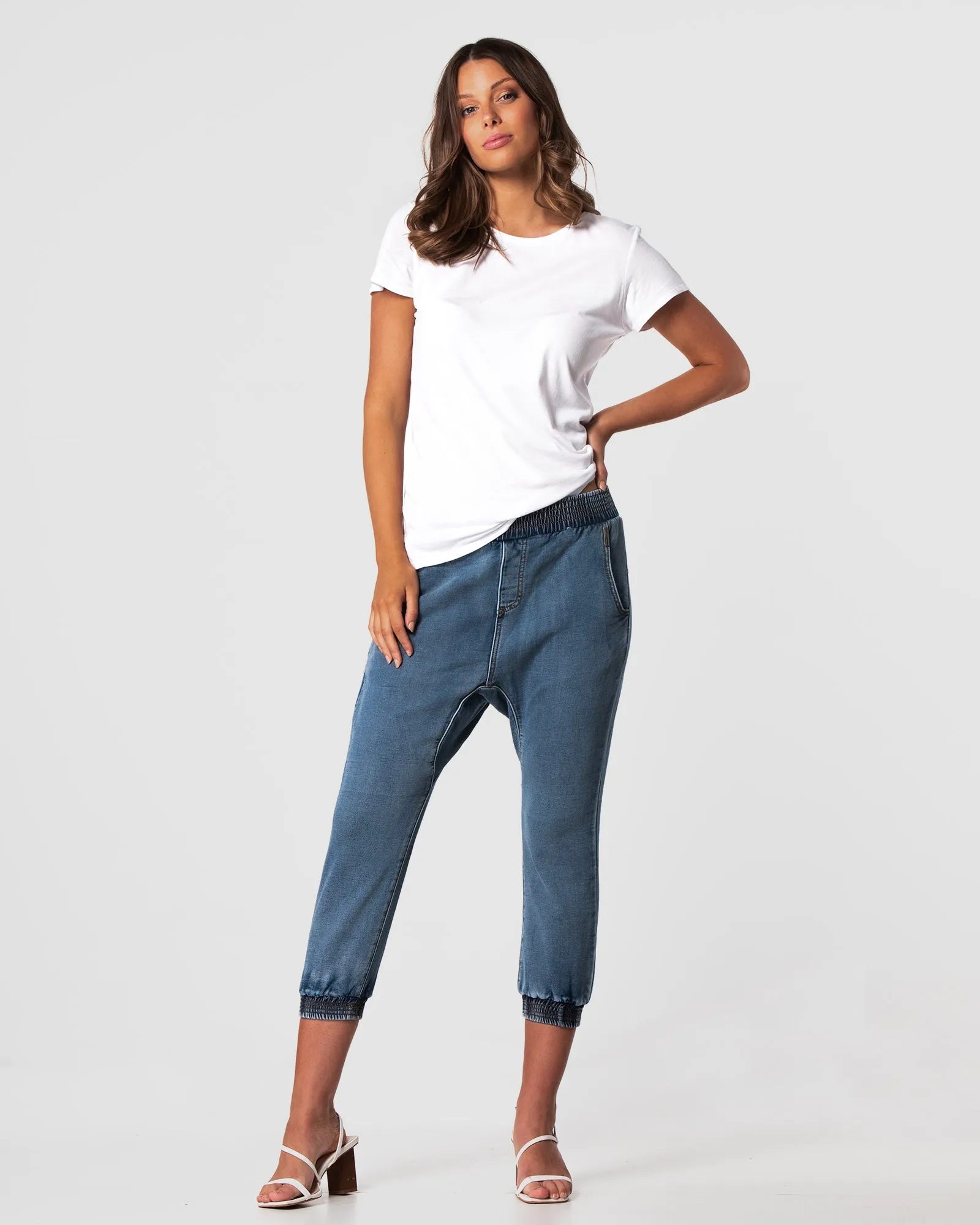 Heidi Blue Cropped Jeans