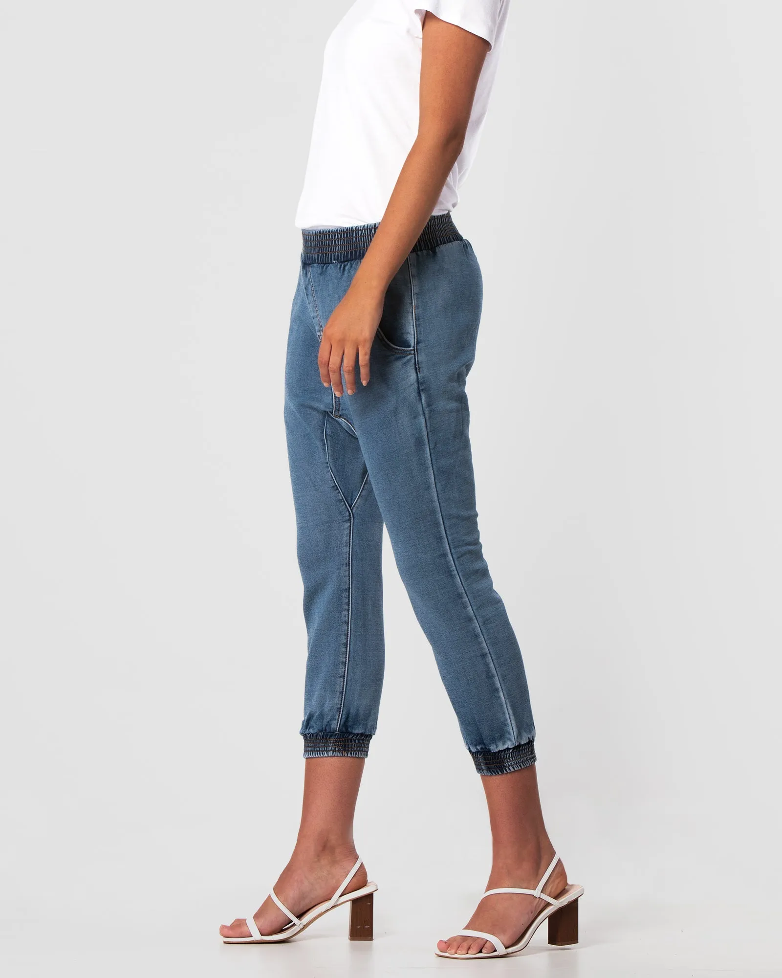Heidi Blue Cropped Jeans