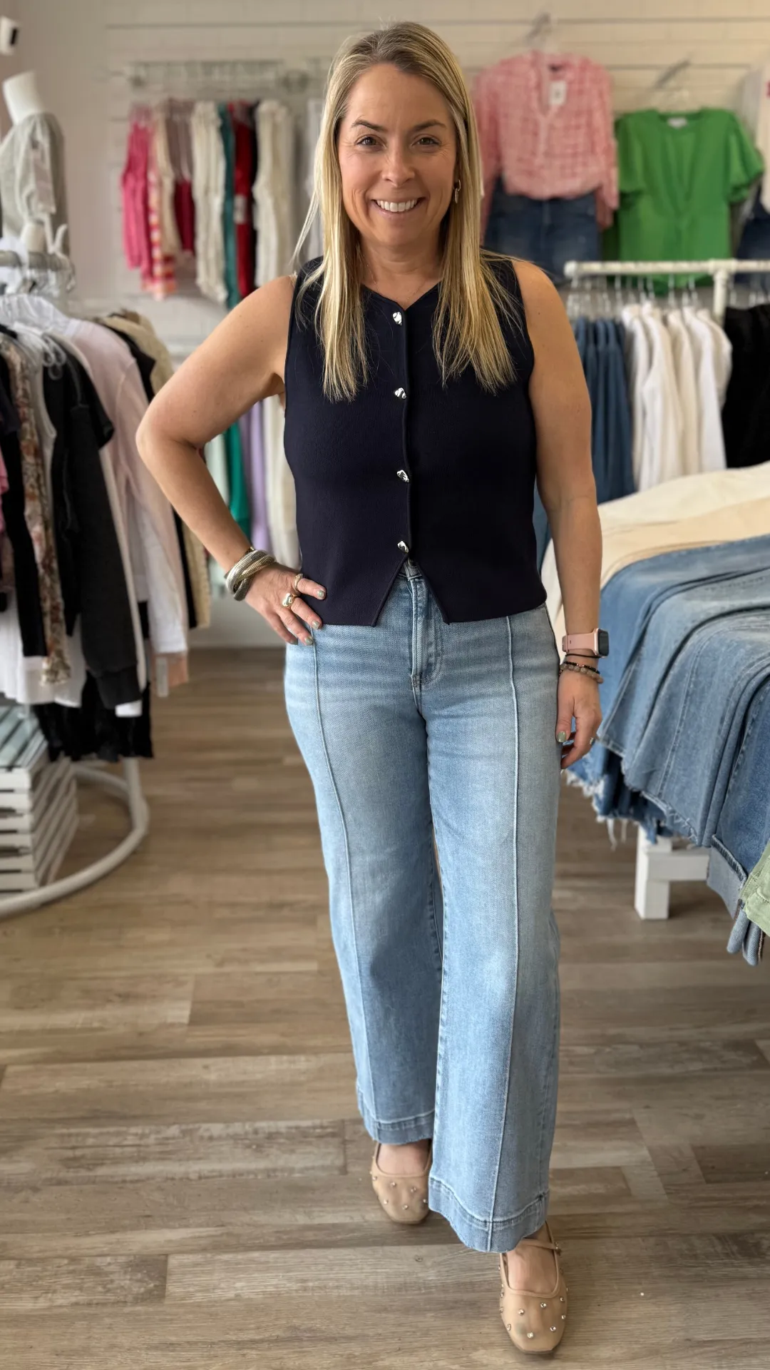 High Rise Light Wash Crop Wide Leg Jeans With Seam Detail