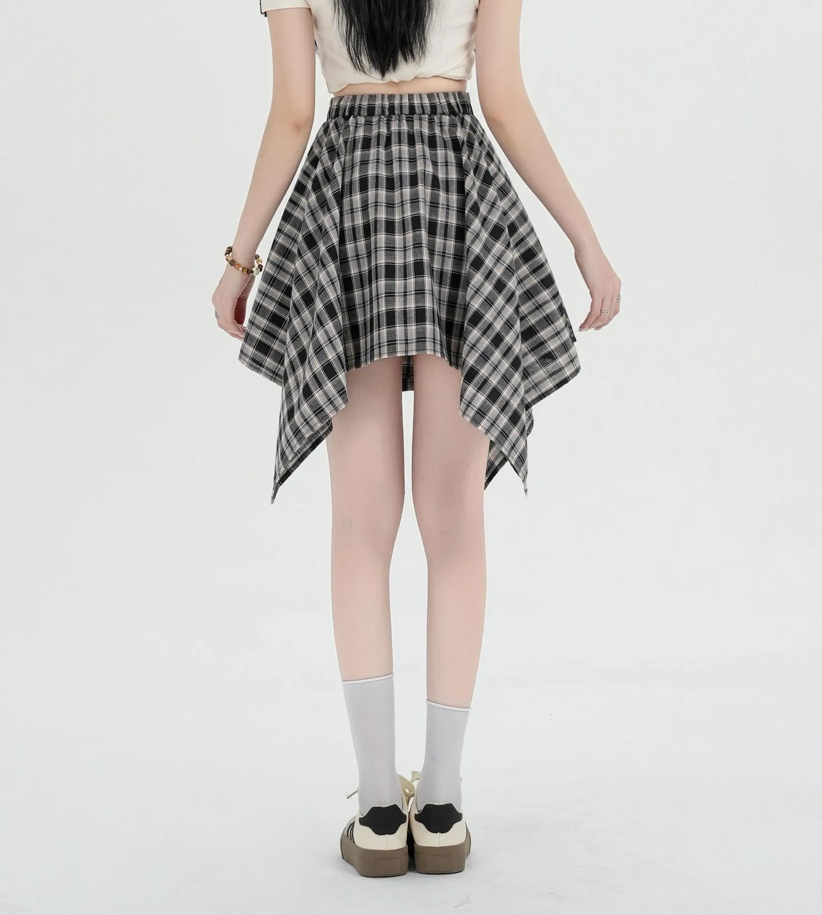 High-Waisted A-line Skirt in Trendy Checkered Design