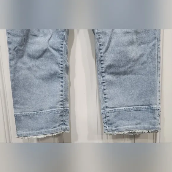 J. Jill Denim light wash authentic fit fringed- hem cropped jeans women's …