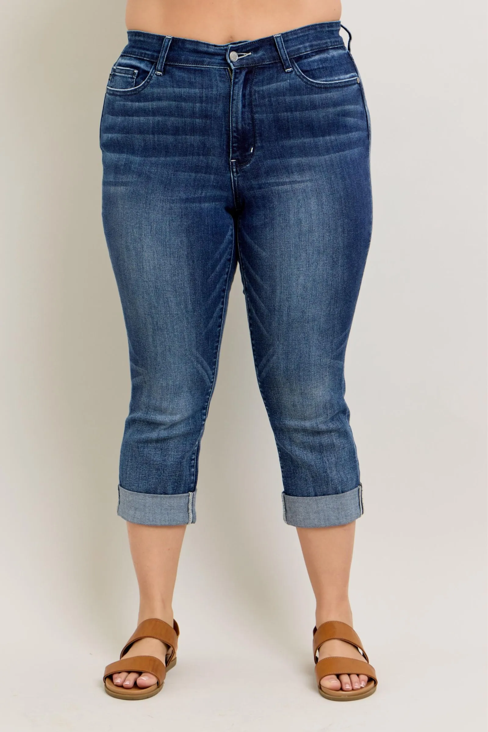 JUDY BLUE JESSIE MID RISE CUFFED CAPRI