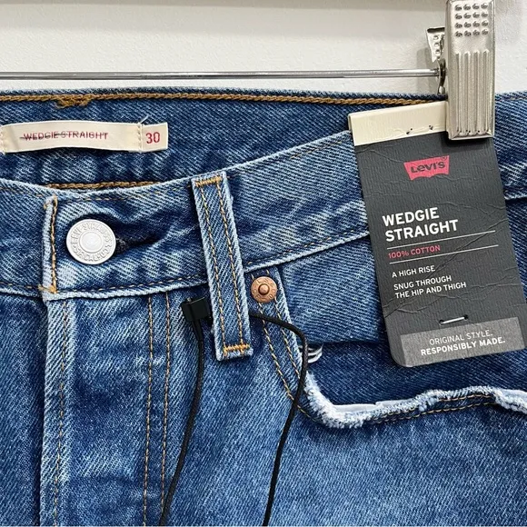 Levi’s Premium Wedgie Straight Leg Jeans High Rise Oxnard Drive Wash 34964-0145