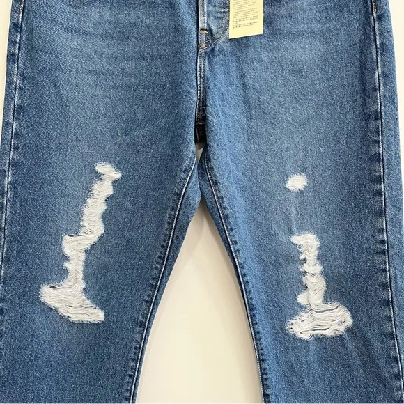 Levi’s Premium Wedgie Straight Leg Jeans High Rise Oxnard Drive Wash 34964-0145