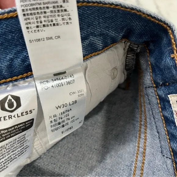 Levi’s Premium Wedgie Straight Leg Jeans High Rise Oxnard Drive Wash 34964-0145