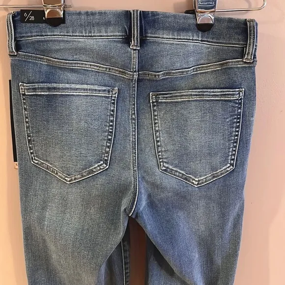 Liverpool Gia Glider Cropped Pull On Jeans