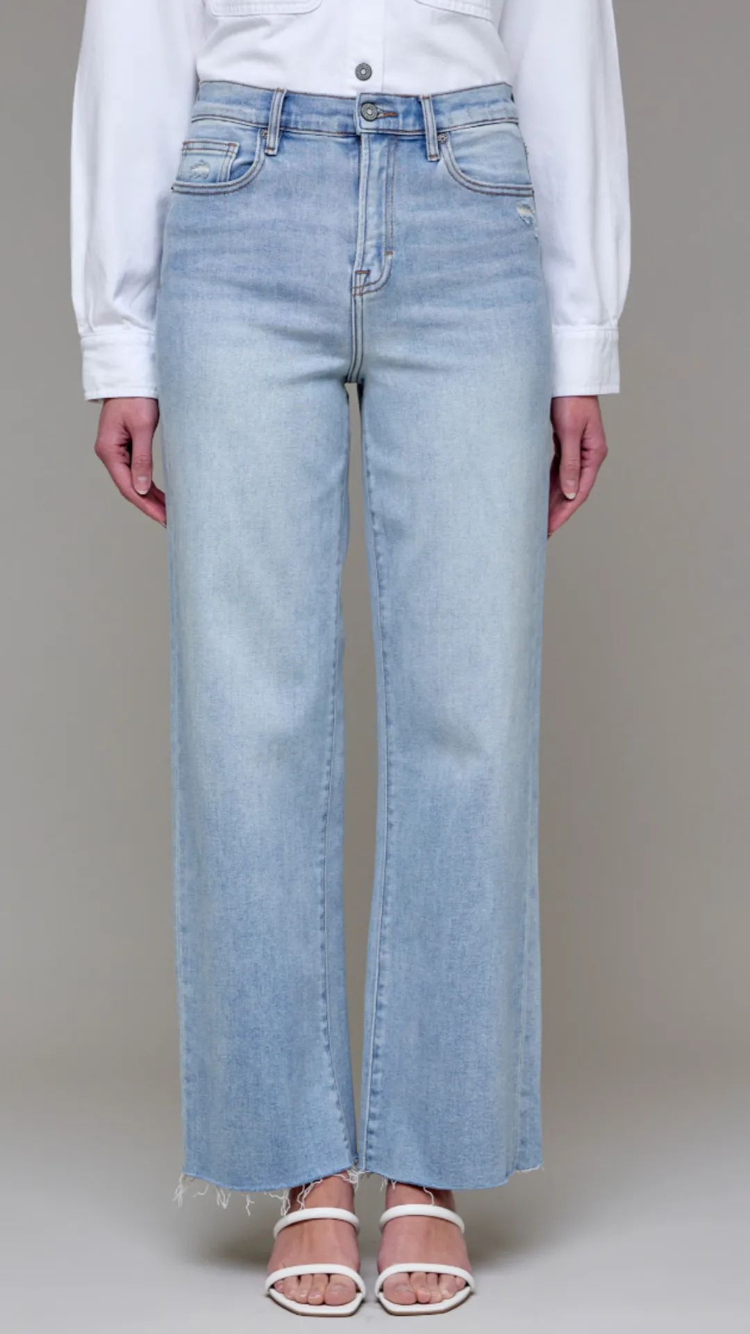 LOGAN High Rise Light Wash Classic Stretch Dad Jean