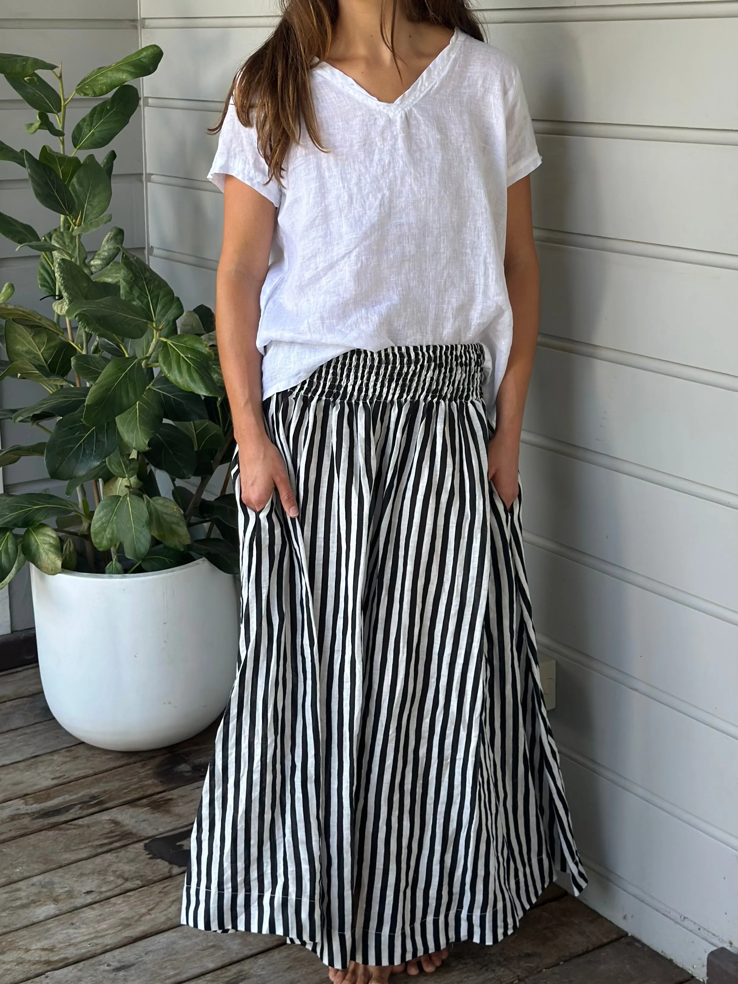 lulu skirt -  black stripe linen