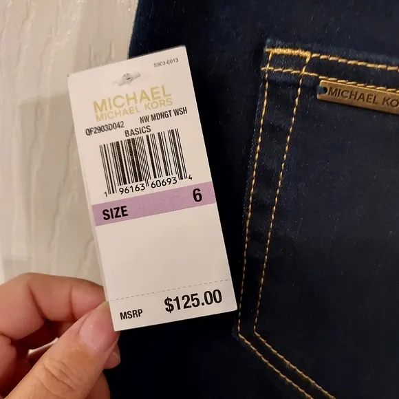 Michael Michael Kors Dark Wash Cropped Wide Leg Jeans in New Midnight sz…