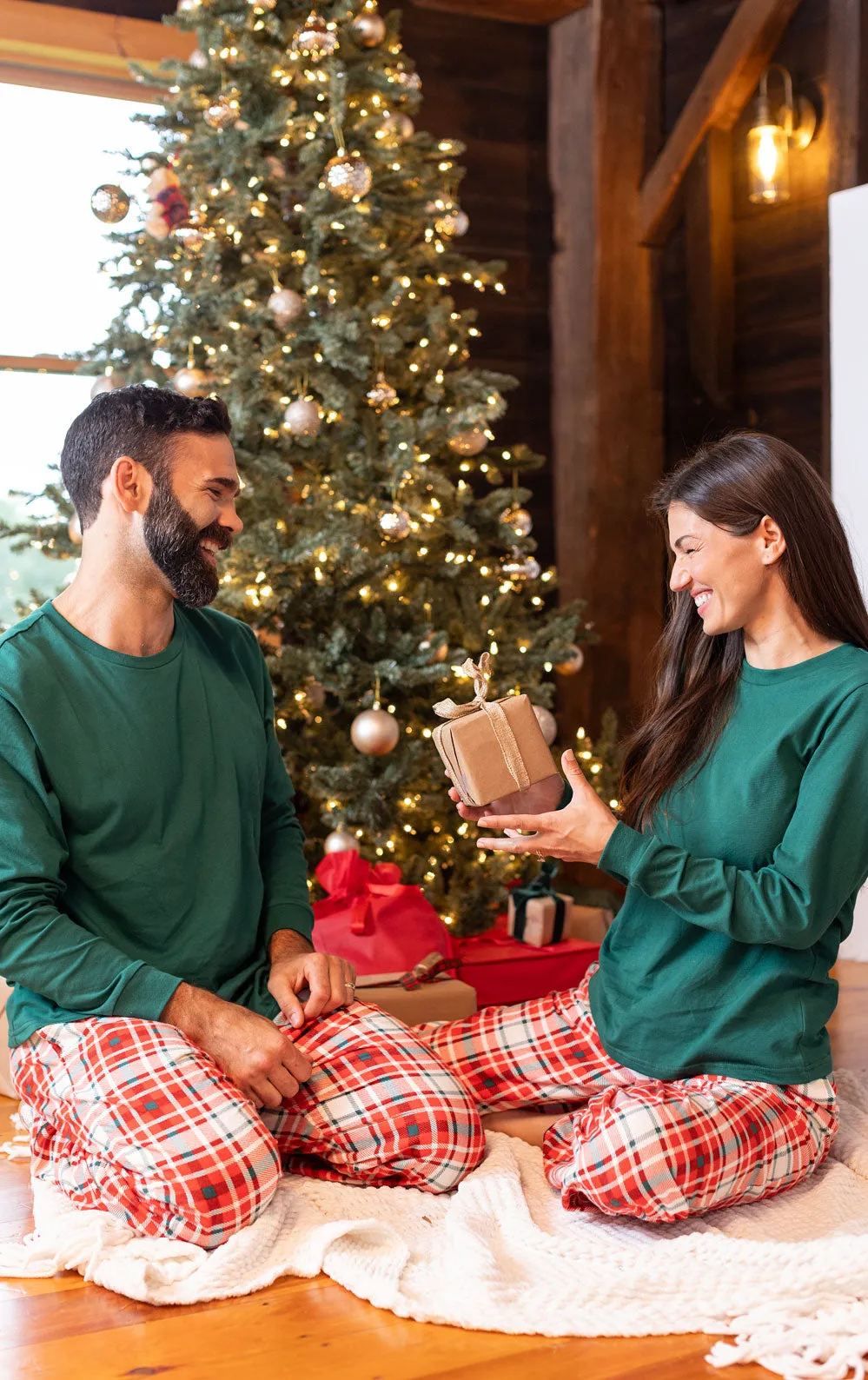 Modern Plaid Matching Couples Pajamas - Evergreen