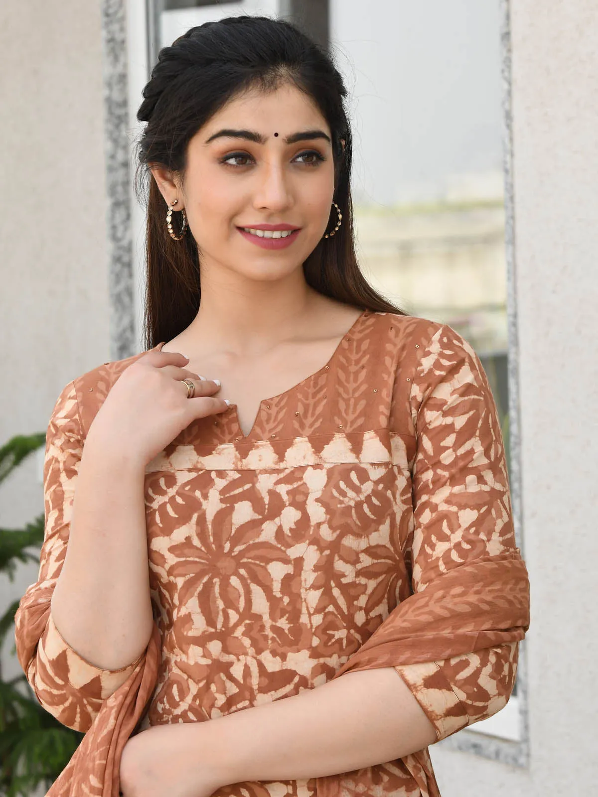 MULMUL TARITA BLOCK PRINTED KURTA-PANTS & DUPATTA SET
