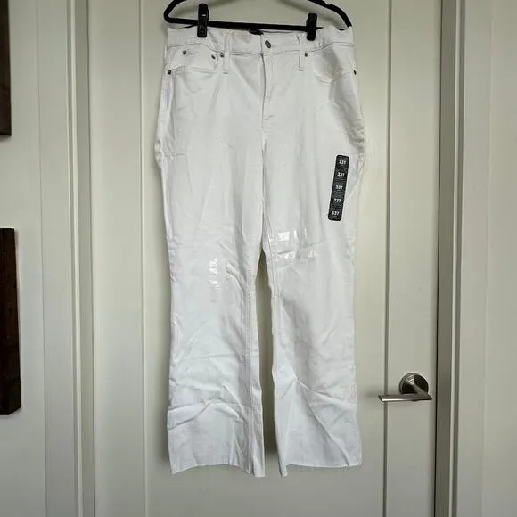NWT J.Crew White Signature Stretch Mid-Rise Tall Flare Crop Jean Size 33T BP363