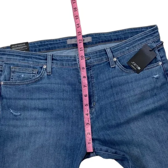 NWT Joe’s Jeans Lara Mid Rise Straight Leg Ankle 33