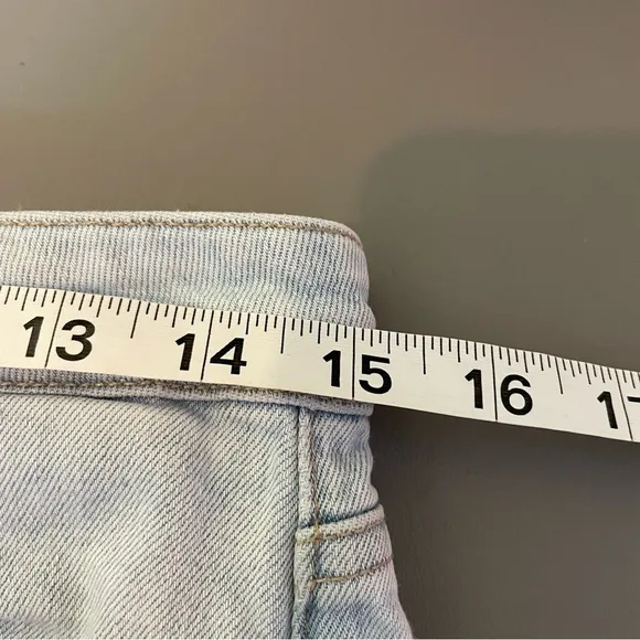 Paige Jeans Noella Factory Distressed Cropped Blue Sz 26