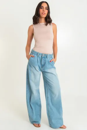 Pantalón de denim wide leg con pinzas