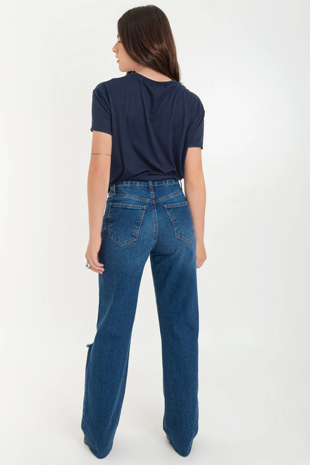 Pantalón denim wide leg con rotos