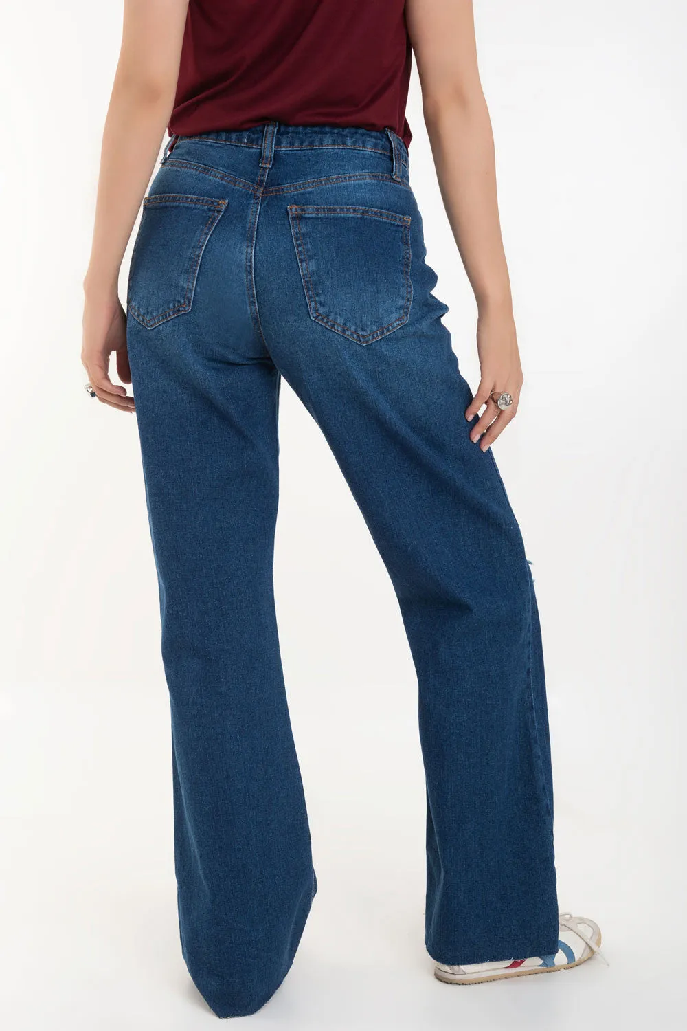 Pantalón denim wide leg con rotos
