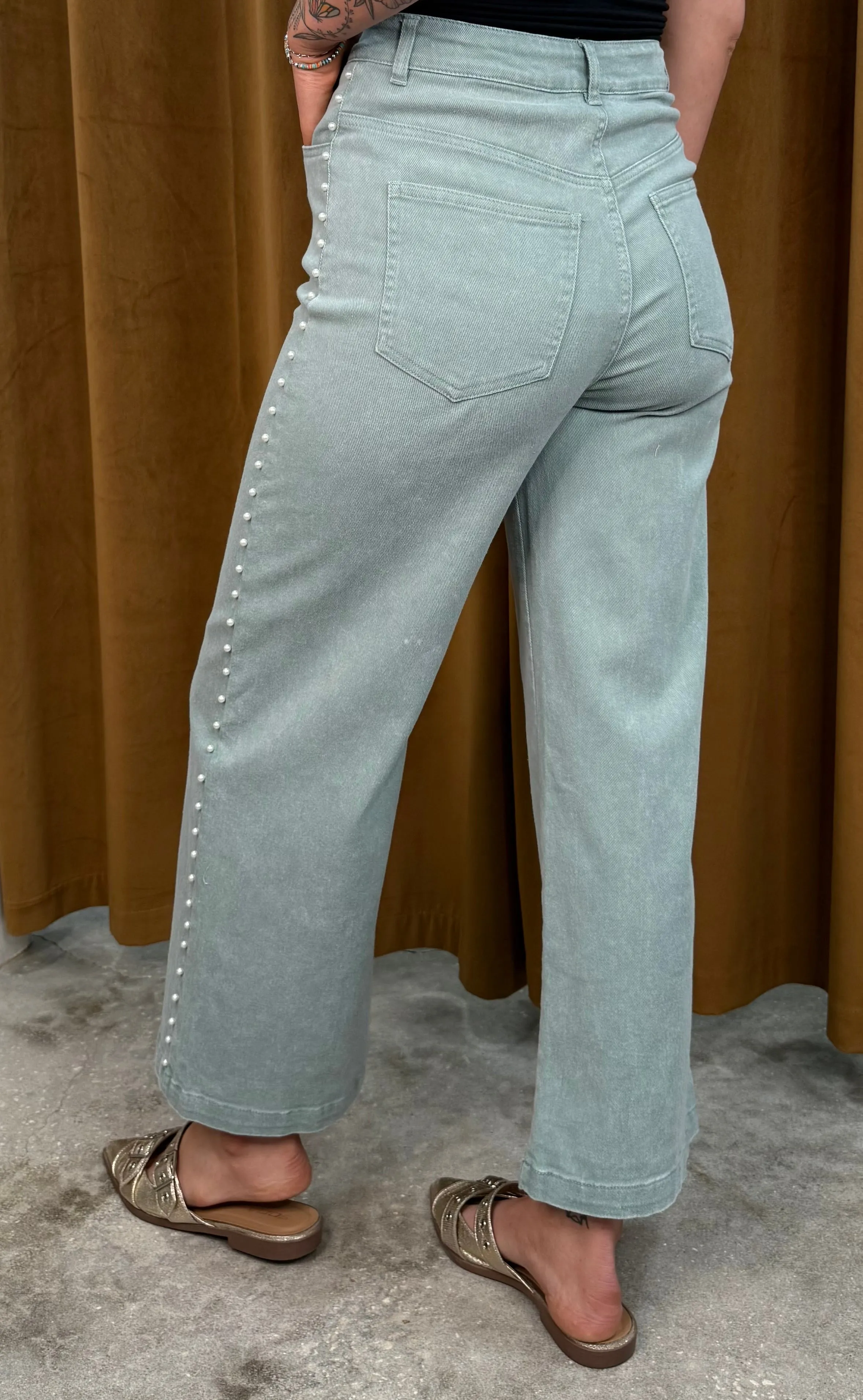 Pearl Essence Cropped Denim
