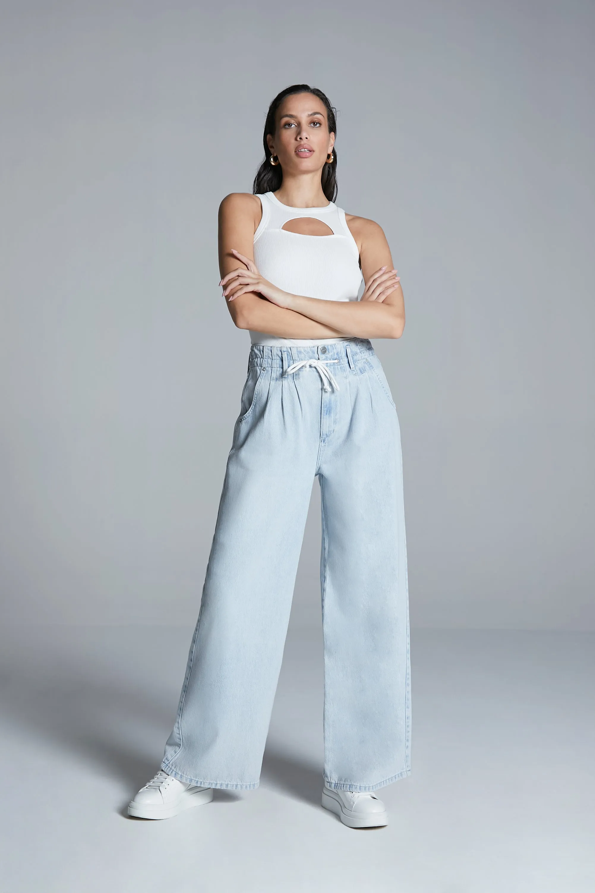 Pleated Jeans With Cord