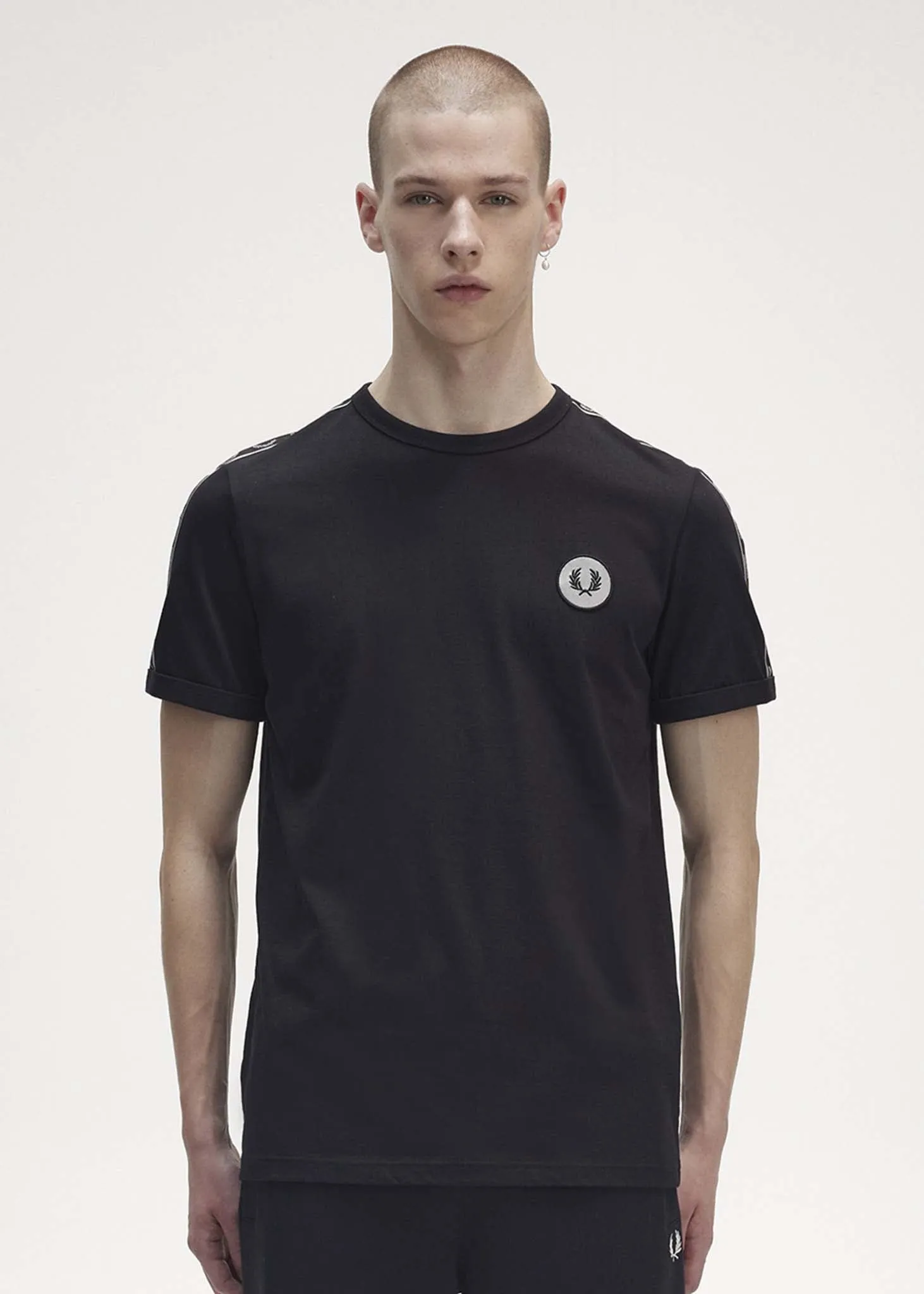 Reflective detail ringer tee - black reflective