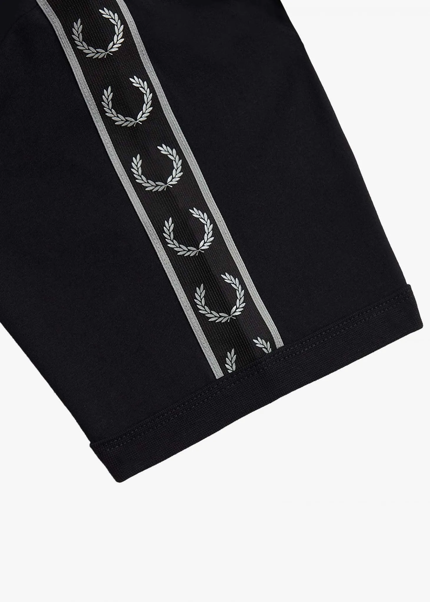 Reflective detail ringer tee - black reflective