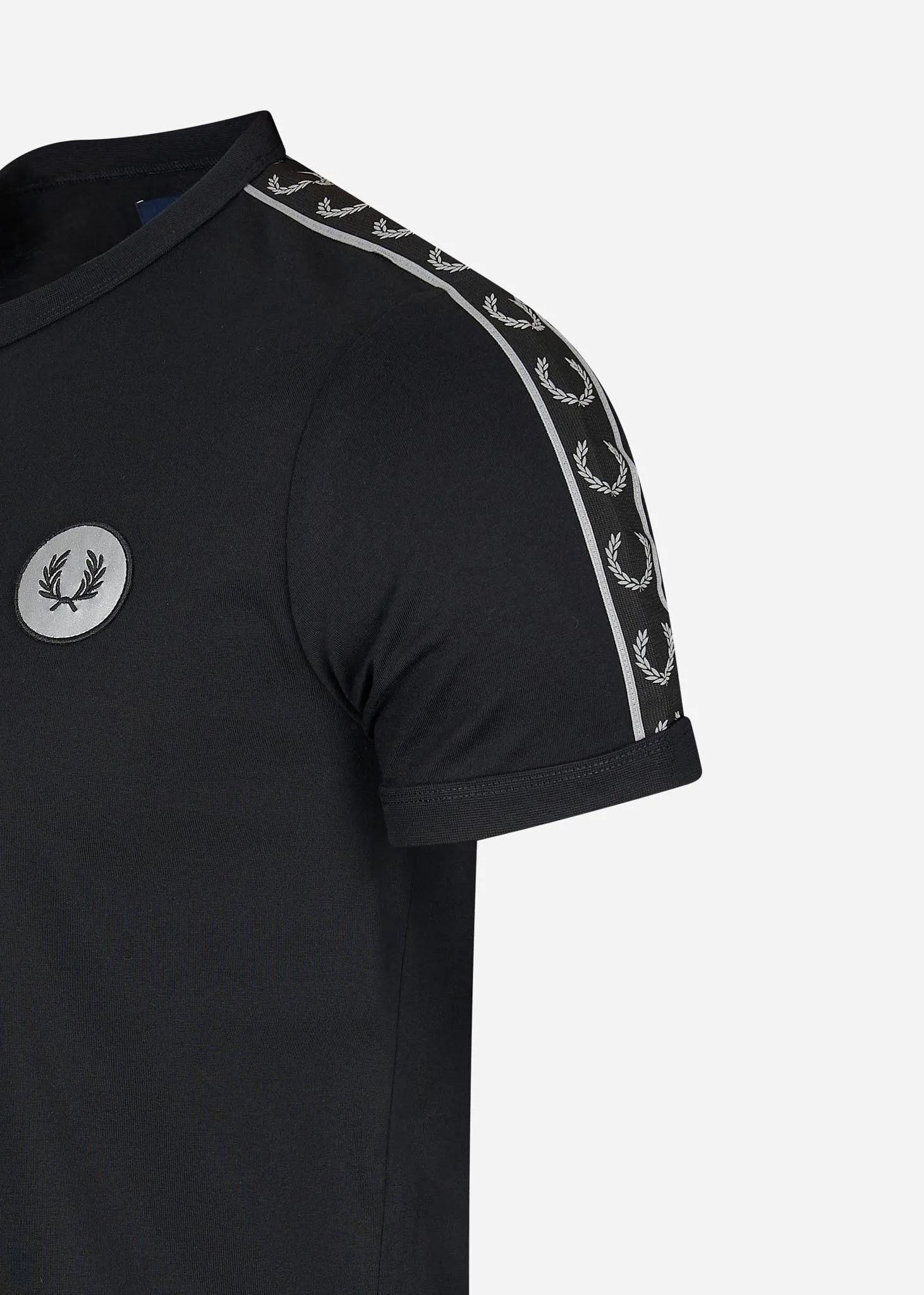 Reflective detail ringer tee - black reflective