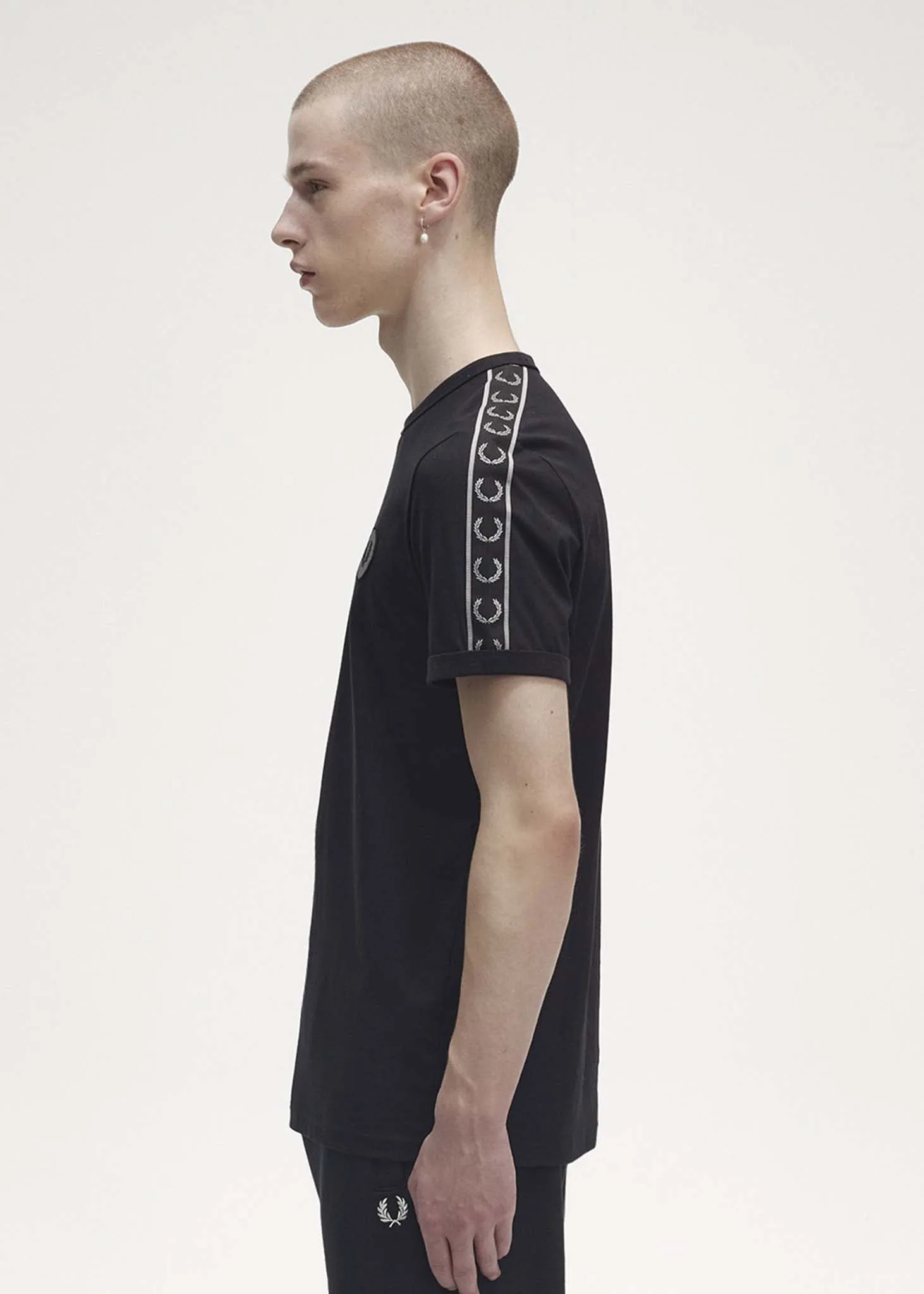 Reflective detail ringer tee - black reflective