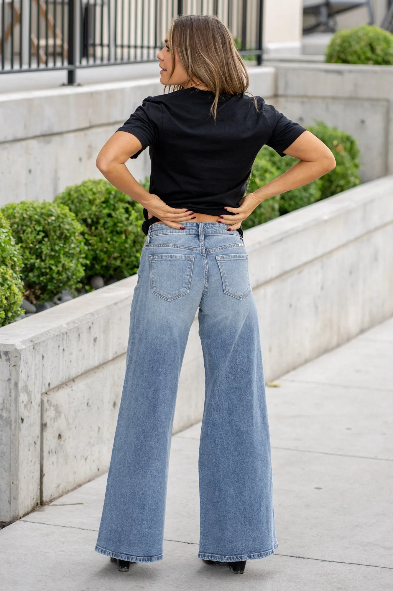 Renee Mid Rise Super Wide Leg