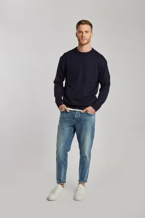 RHEINAU | RELAXED CROPPED