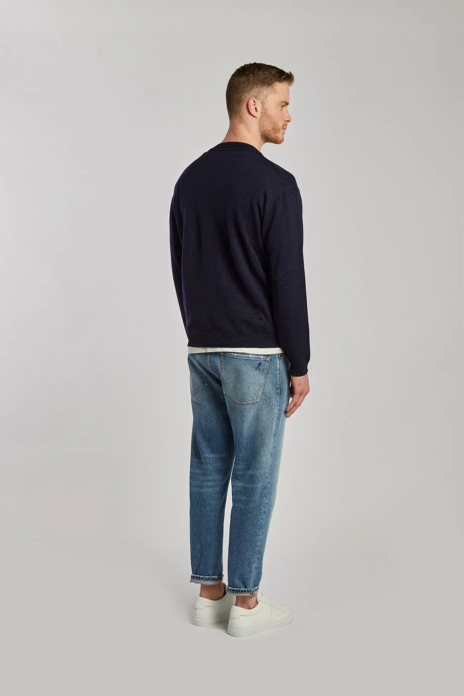 RHEINAU | RELAXED CROPPED