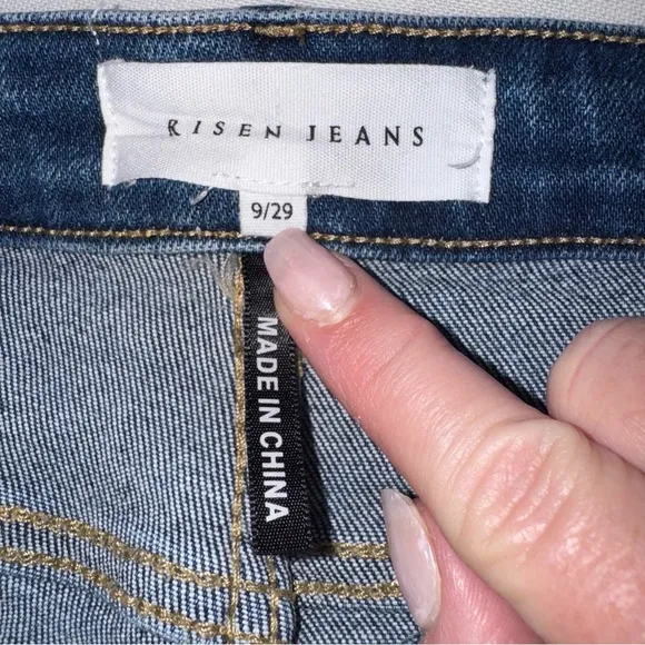 RISEN Kensley Jeans Size 9/29 NWOT