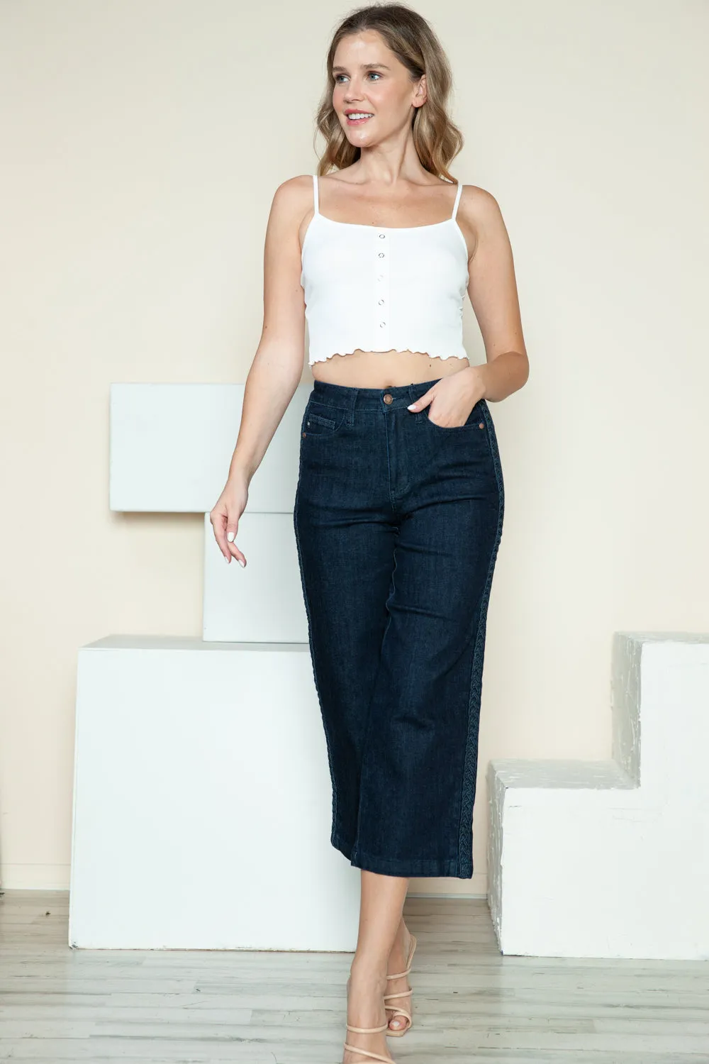 SIDE SEAM BRAID DETAIL CROP WIDE LEG JEANS